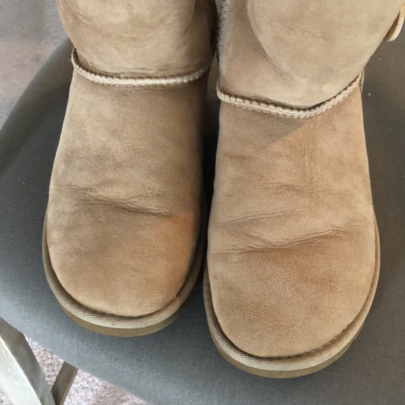 Ugg Boots. Bailey Button Triplet style. Size 6 - Picture 4 of 11